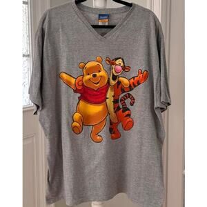 Vintage, late 1900s-early 2000s Winnie the Pooh Top w/ Tigger Graphics Women 2xl